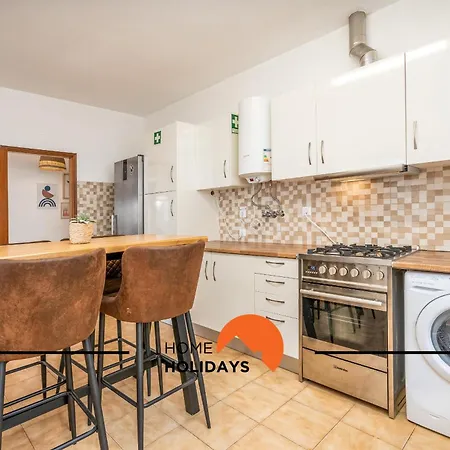 Villa #245 Family W Pool 5 Min To Zoomarine Albufeira